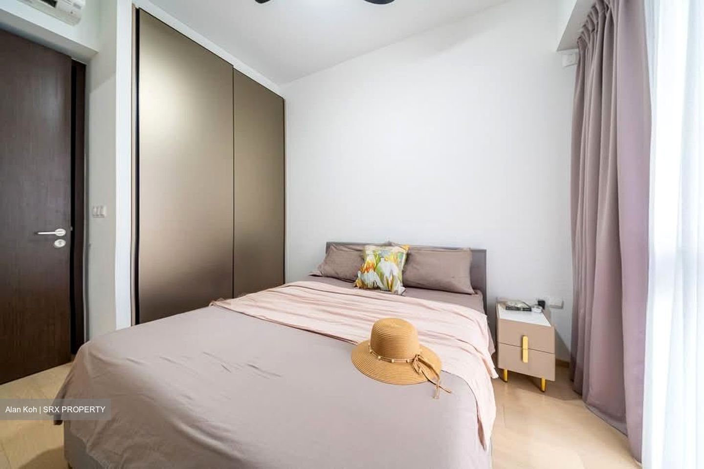 Amber 45 (D15), Apartment #570064621